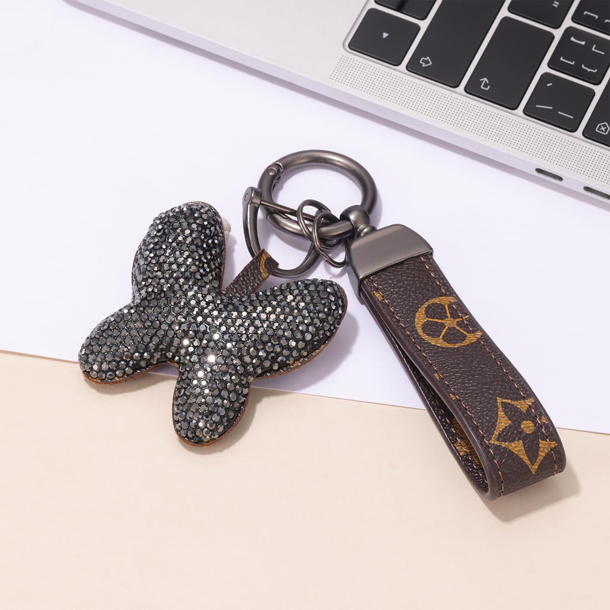 Jekvil Handmade Leather Keychain with Rhinestones