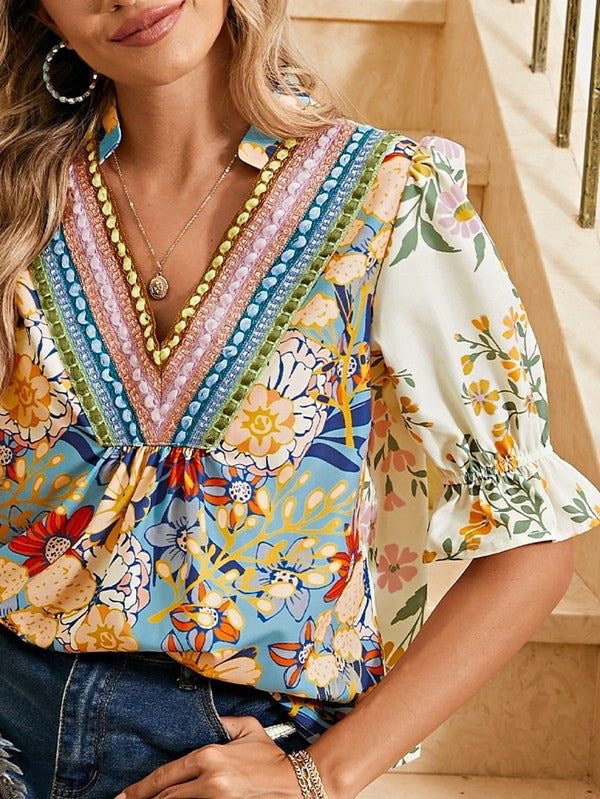 Floral Boho Crochet V-Neck Short Sleeve Blouse